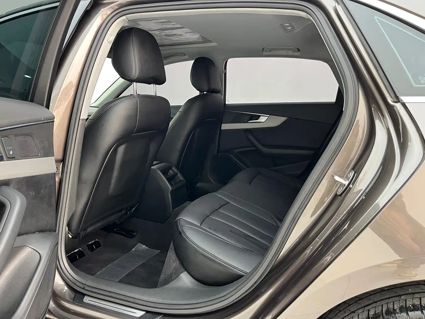 Audi A4L 2018 30th Anniversary 40 TFSI Progressive фото 9