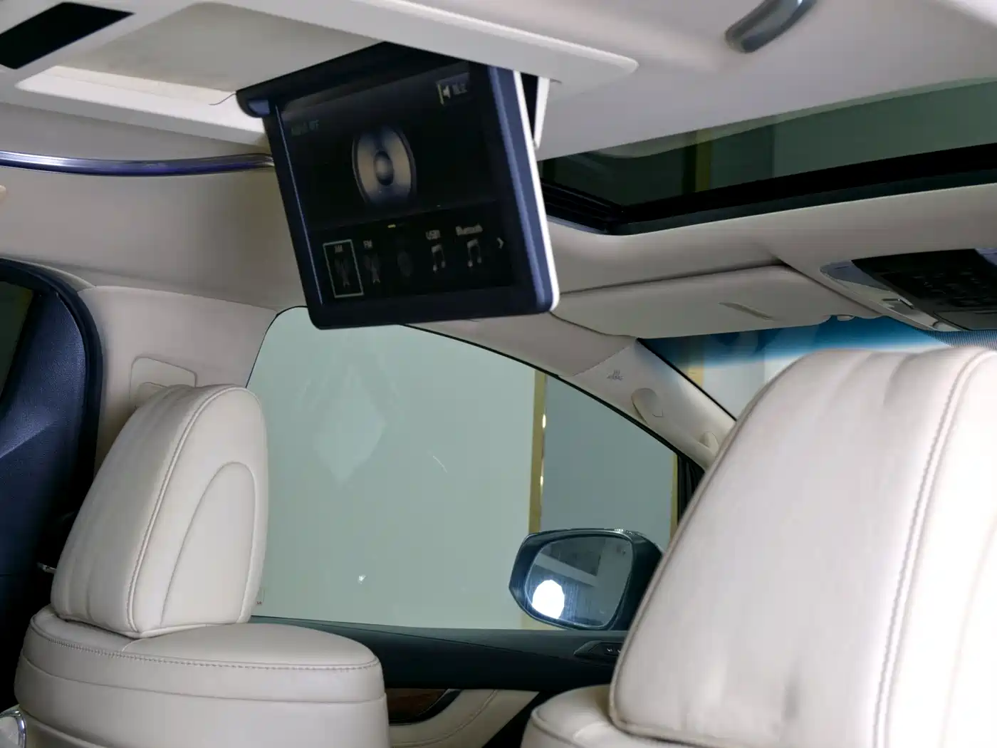 Toyota Alphard 2015 3.5L Premium Edition фото 19