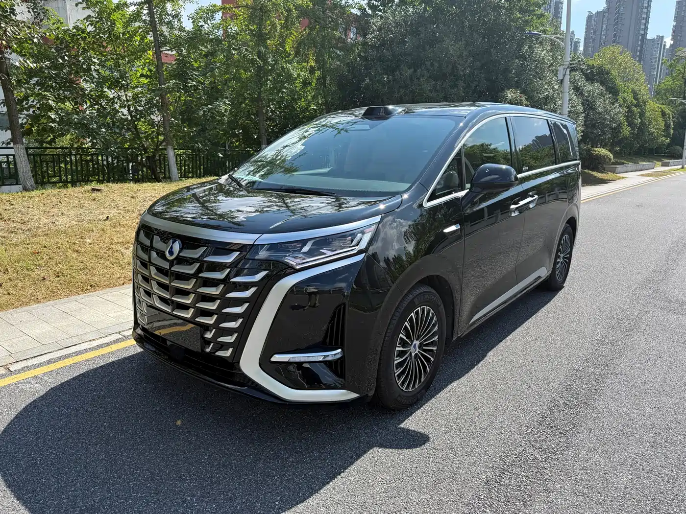 Denza D9 2026 2025 DM-i Smart Driving Edition 1020 AWD Flagship