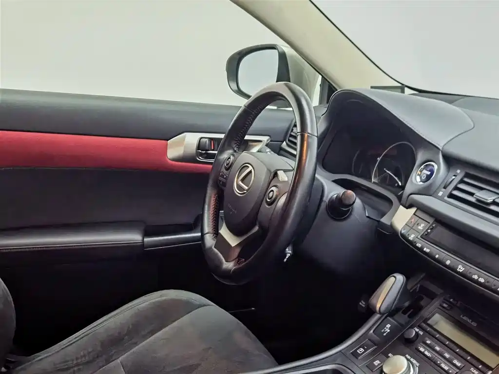 Lexus CT 2017 CT200h Elite Edition (Single Color) China VI фото 22
