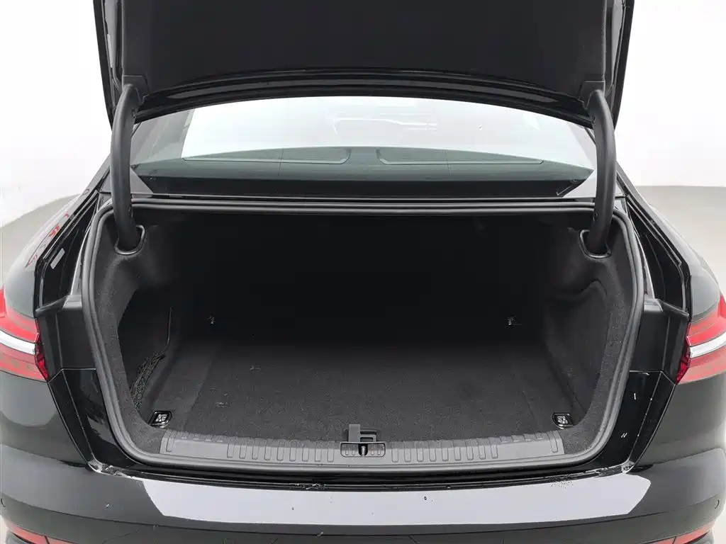 Audi A6L 2020 40 TFSI Luxury Dynamic фото 16