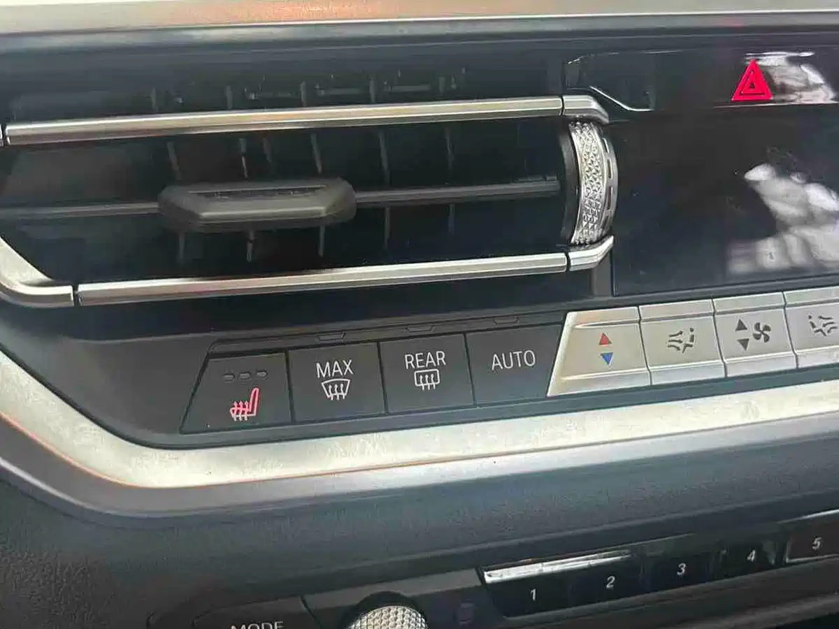 BMW 3 Series 2022 320Li M Sport Package фото 18