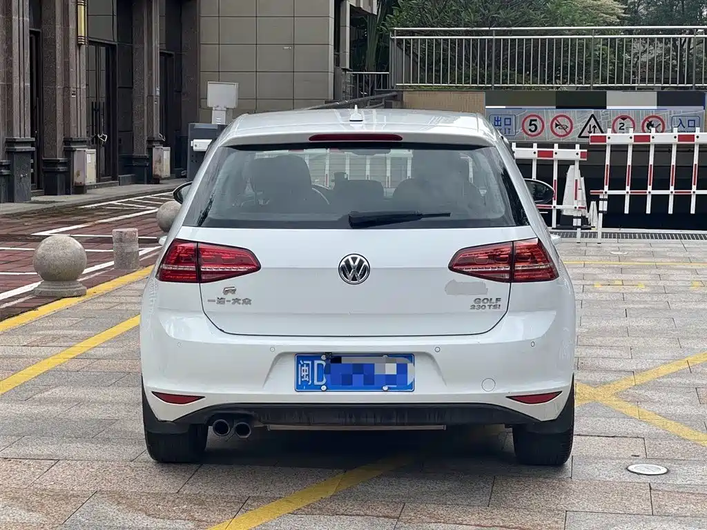 Volkswagen Golf 2016 1.4TSI 25th Anniversary Edition фото 5