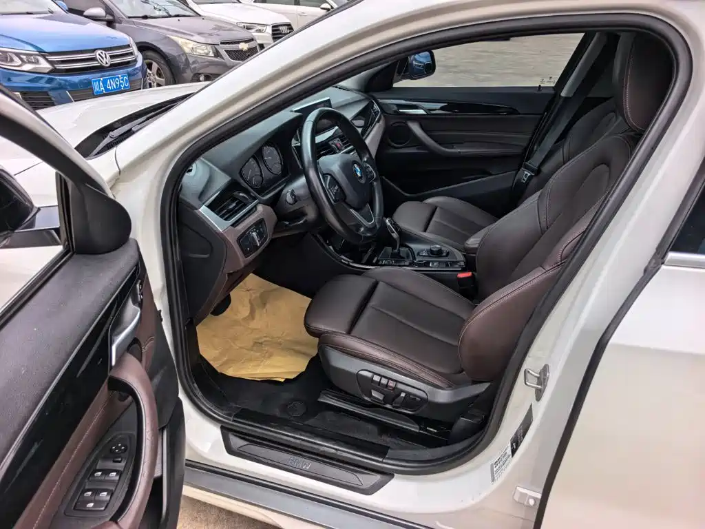BMW X2 2020 2020 sDrive20i M Off-Road Package