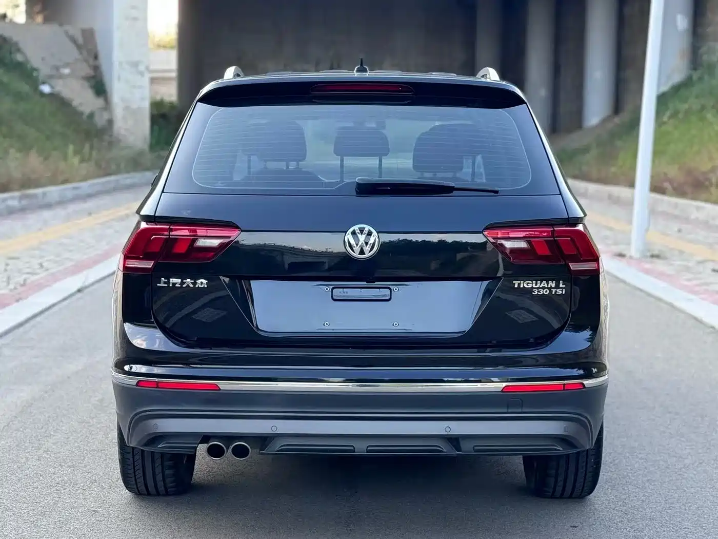 Volkswagen Tiguan L 2019 330TSI Automatic 2WD Smart Luxury Edition China VI фото 8