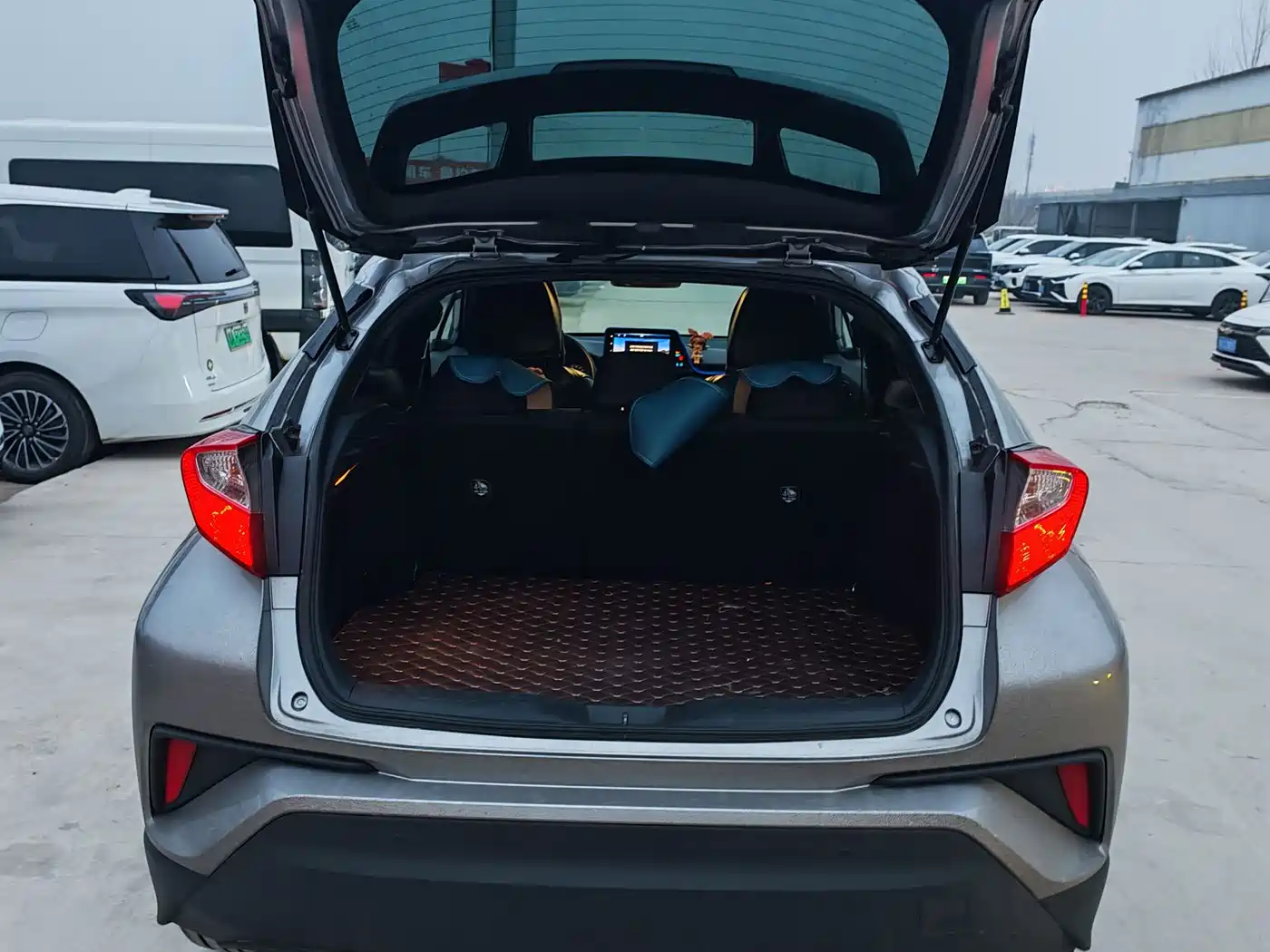 Toyota IZOA 2021 2.0L Yixiang Edition фото 8