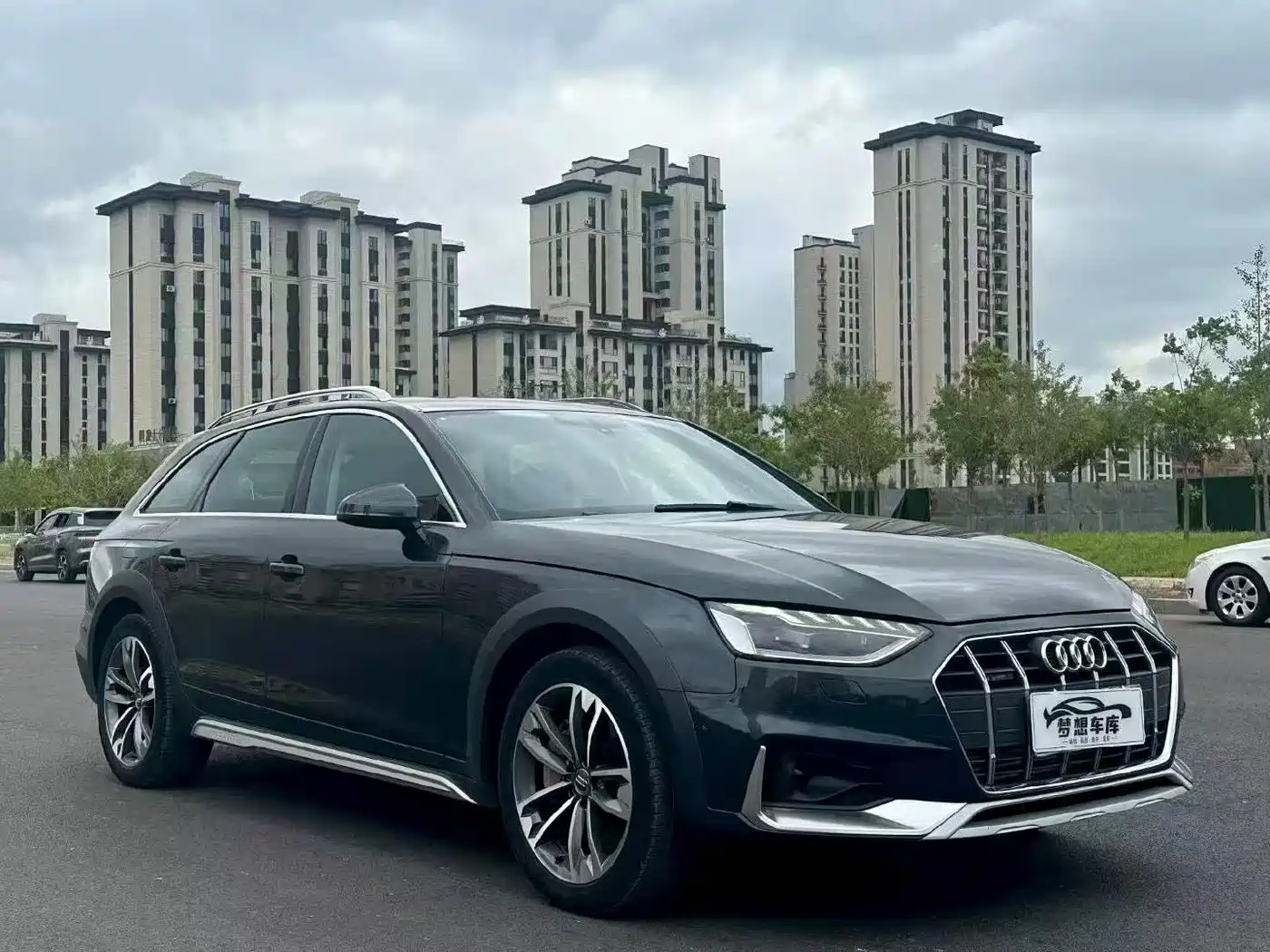 Фото 3 - Audi A4 (Import)