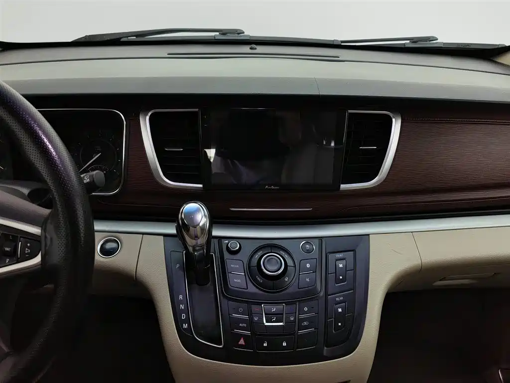 Buick GL8 2018 28T Comfort China VI фото 12