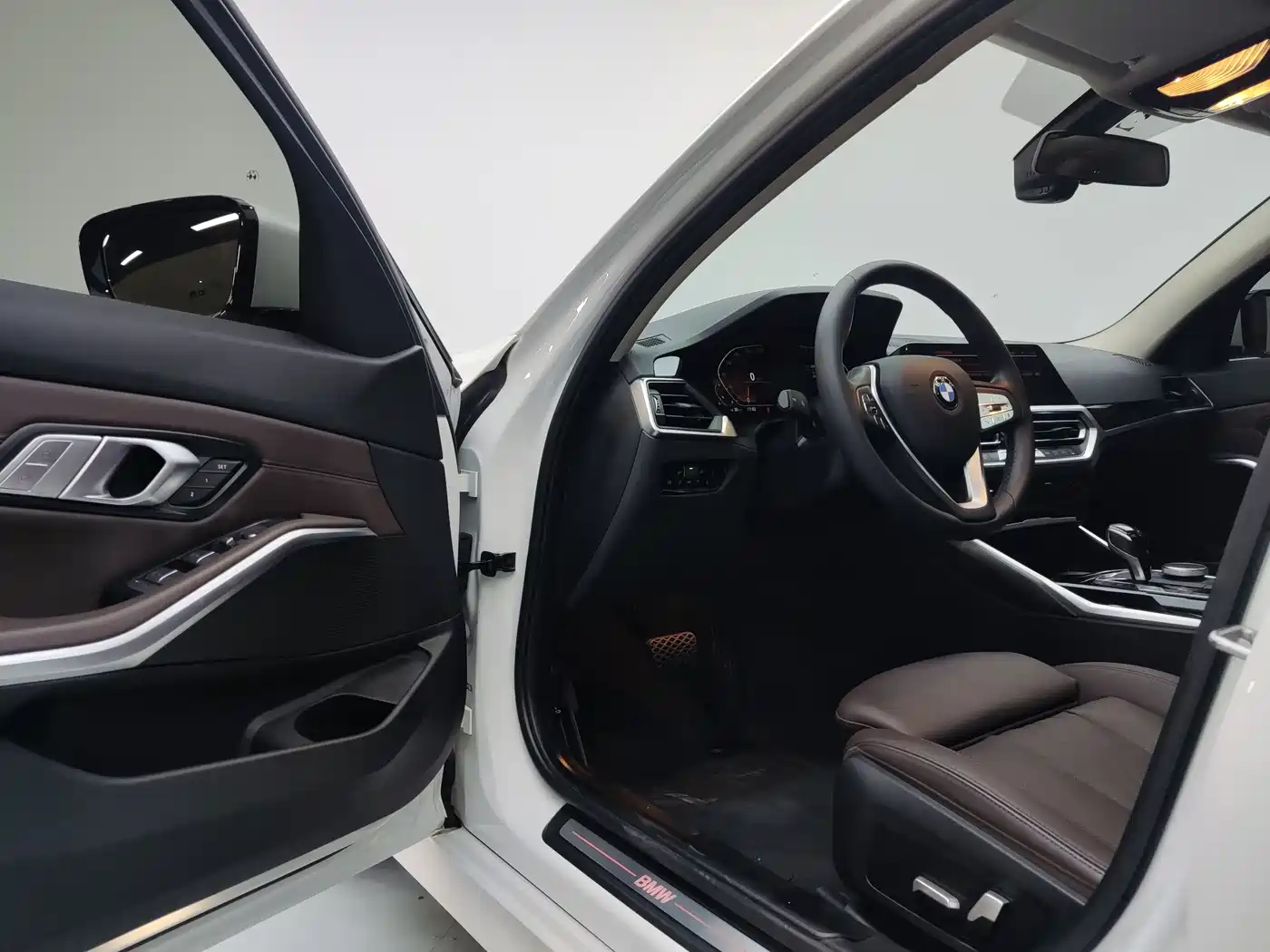 BMW 3 Series 2022 Facelift 320i Sport Package фото 9