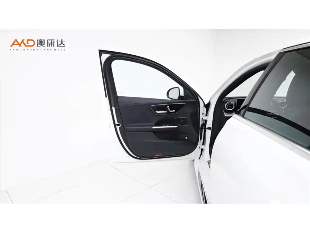 Mercedes-Benz C-Class 2024 Second Facelift C 260 L Sport фото 10