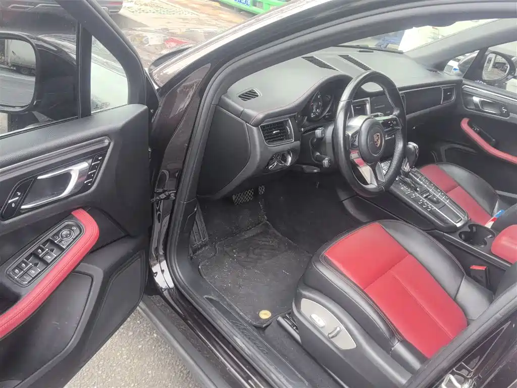 Porsche Macan 2017 Macan 2.0T фото 12