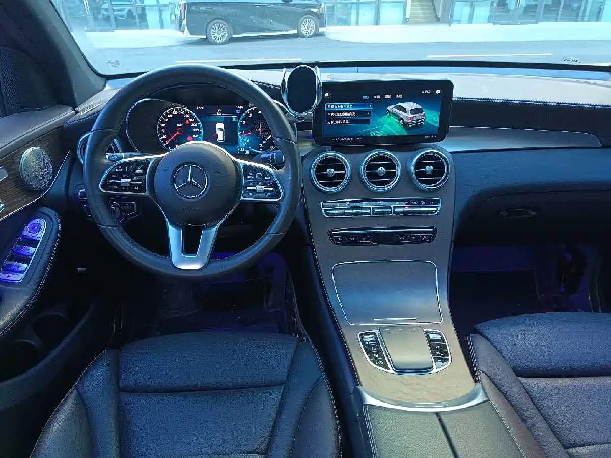 Mercedes-Benz GLC 2022 Facelift GLC 300 L 4MATIC Dynamic Collector's Edition фото 11