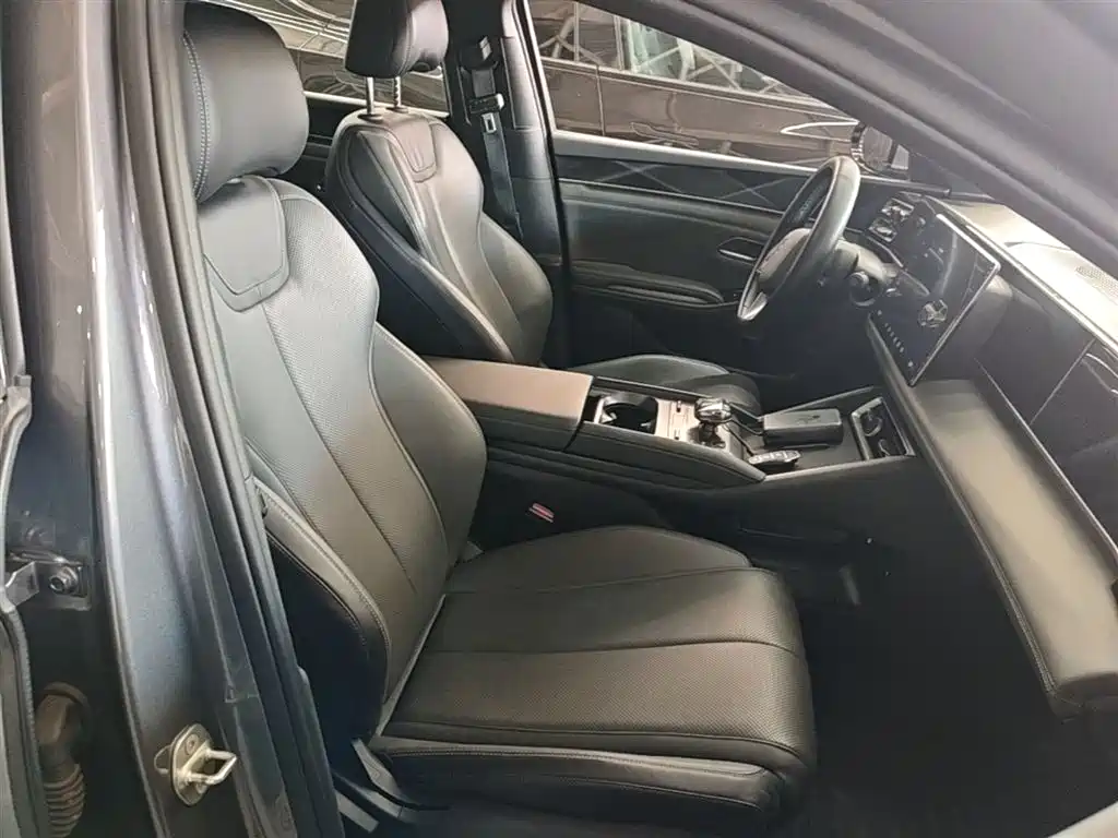 BYD Qin L 2024 DM-i 80KM Superior фото 25
