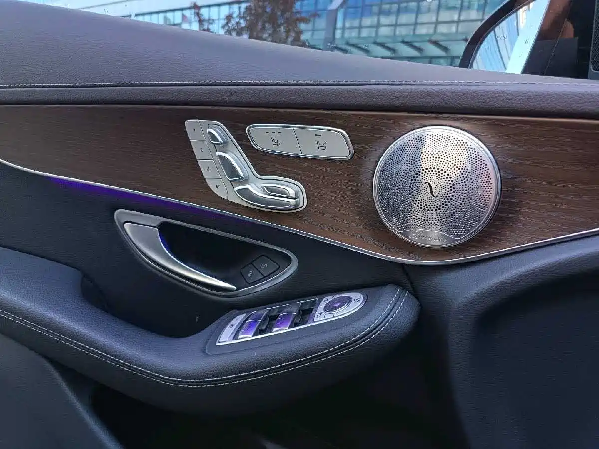 Mercedes-Benz GLC 2022 Facelift GLC 300 L 4MATIC Dynamic Collector's Edition фото 18