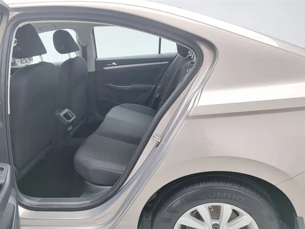 Volkswagen Bora 2020 1.5L Manual Fashion фото 15