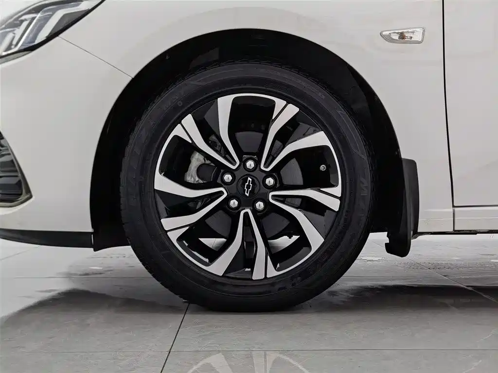 Chevrolet Monza 2022 Mild Hybrid RS 330T Automatic Comfort Edition фото 17