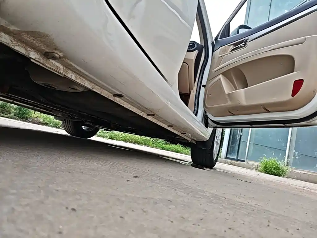 Roewe 350 2015 2014 1.5L Automatic Express Edition