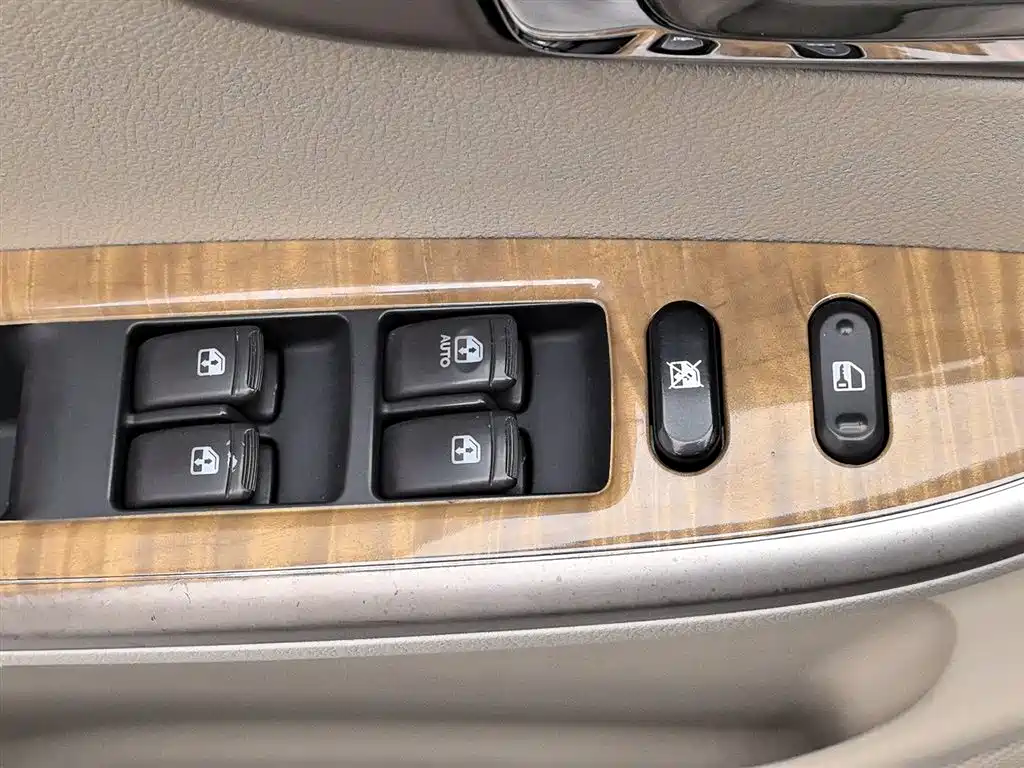 Buick Excelle 2015 1.5L Automatic Classic фото 9