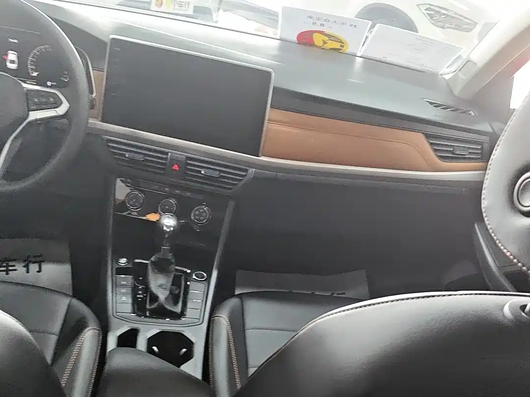 Volkswagen Bora 2025 200TSI DSG Joy Ride Navigation Edition фото 14