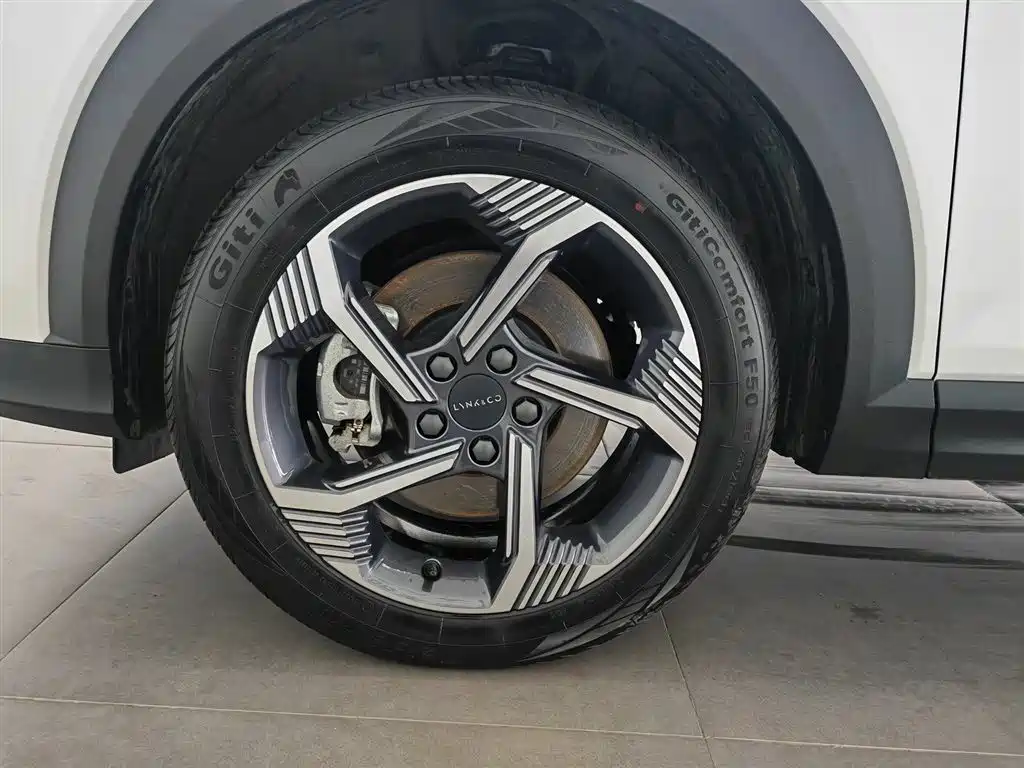Lynk & Co 06 2023 Remix 1.5T Power Pro фото 17