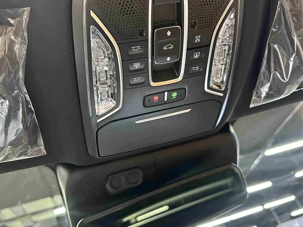 GAC Trumpchi Trumpchi GS8 2025 Pilot Series 2.0TGDI 2WD Luxury Edition 5-seater фото 17