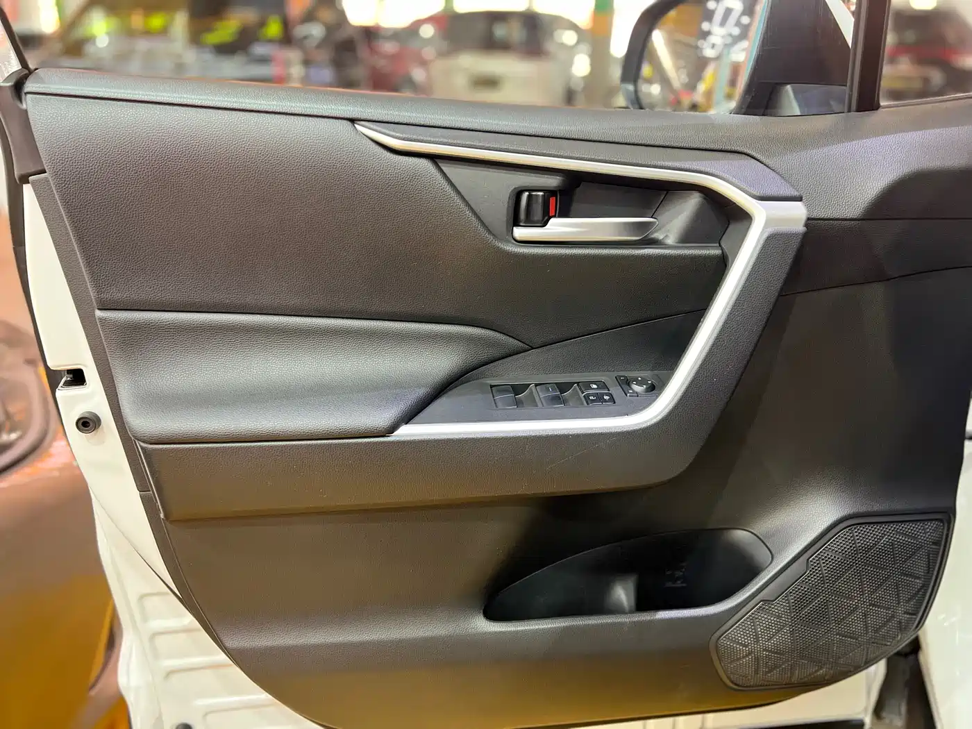 Toyota Wildlander New Energy 2021 High Performance 2.5L 2WD Power Edition фото 7