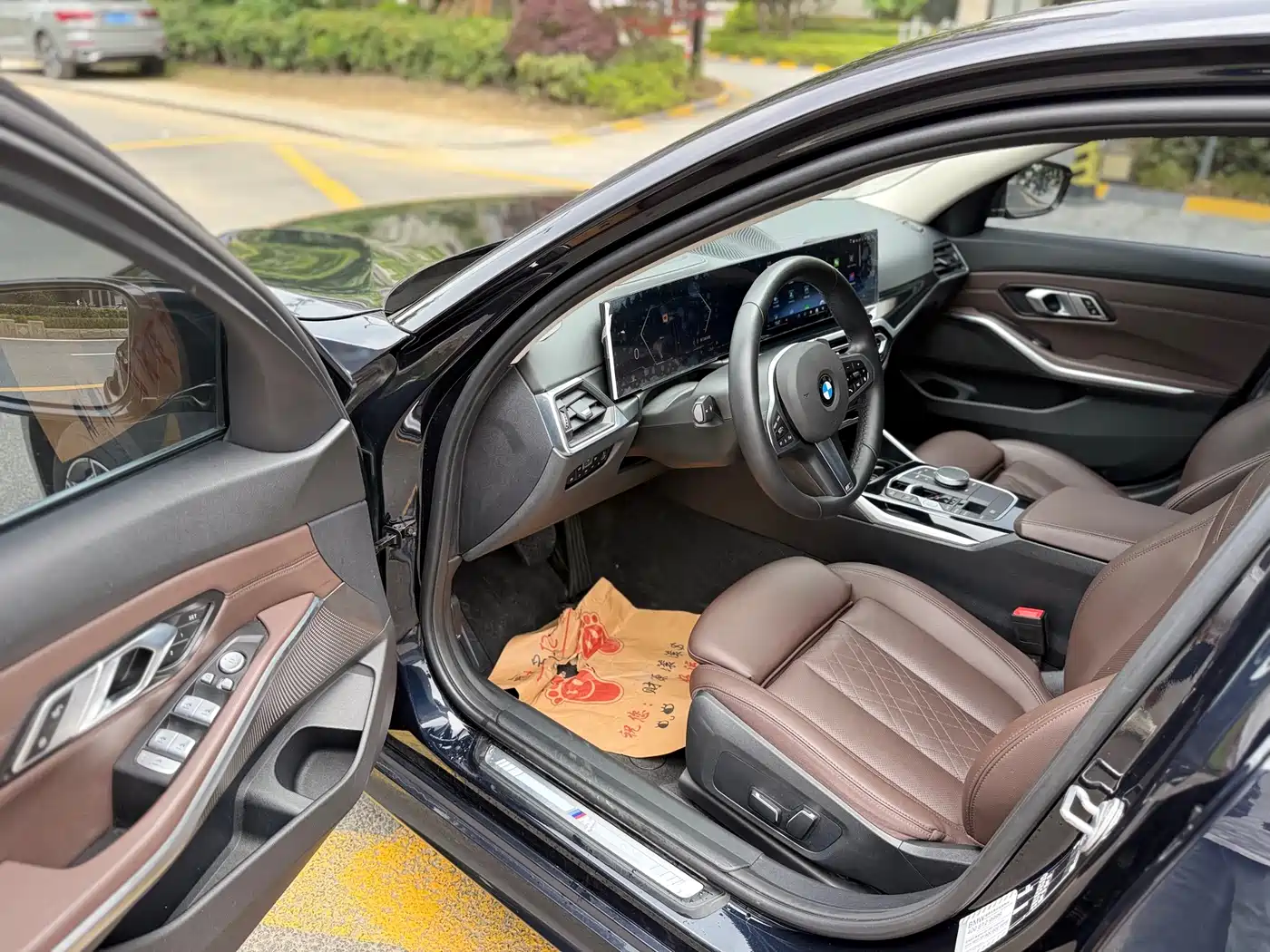 BMW 3 Series 2024 320Li M Sport Package фото 8