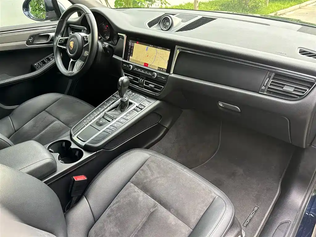 Porsche Macan 2018 Macan 2.0T фото 10