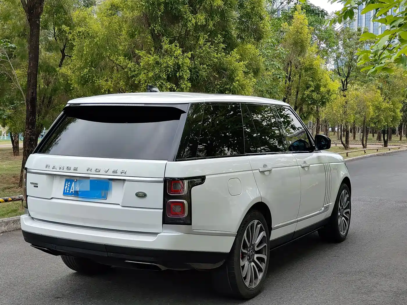Land Rover Range Rover 2014 3.0 SC V6 Vogue фото 6