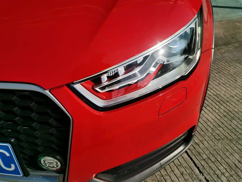 Audi A1 2017 2016 30 TFSI Sportback Design Style Edition