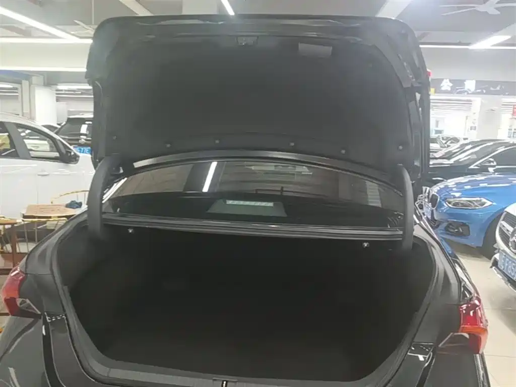 Toyota Avalon 2021 2.5L Luxury Edition фото 19