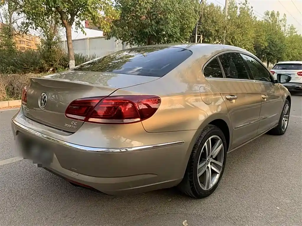 Volkswagen FAW-Volkswagen CC 2016 Model 1.8TSI Premium фото 9