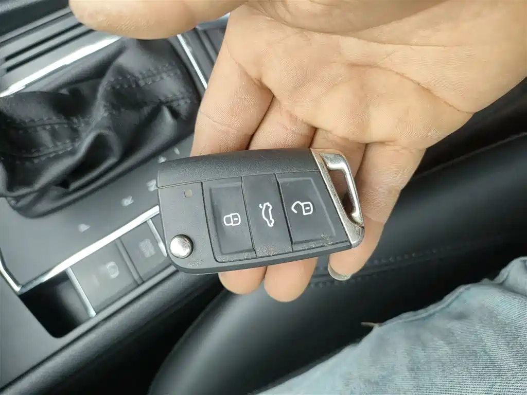 Volkswagen Lavida 2019 1.5L Automatic Comfort Edition China VI фото 9