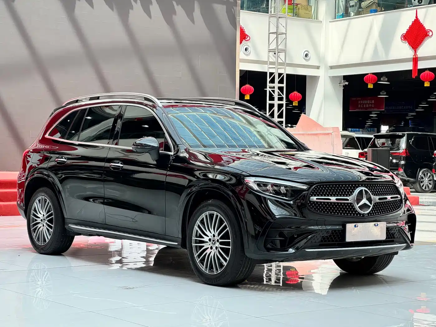 Mercedes-Benz GLC 2023 Facelift GLC 300 L 4MATIC Sport 7-Seater фото 3
