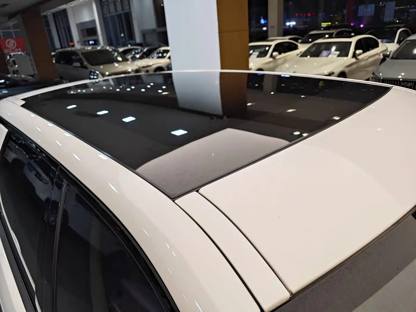 Land Rover Discovery Sport 2017 2.0T HSE фото 34