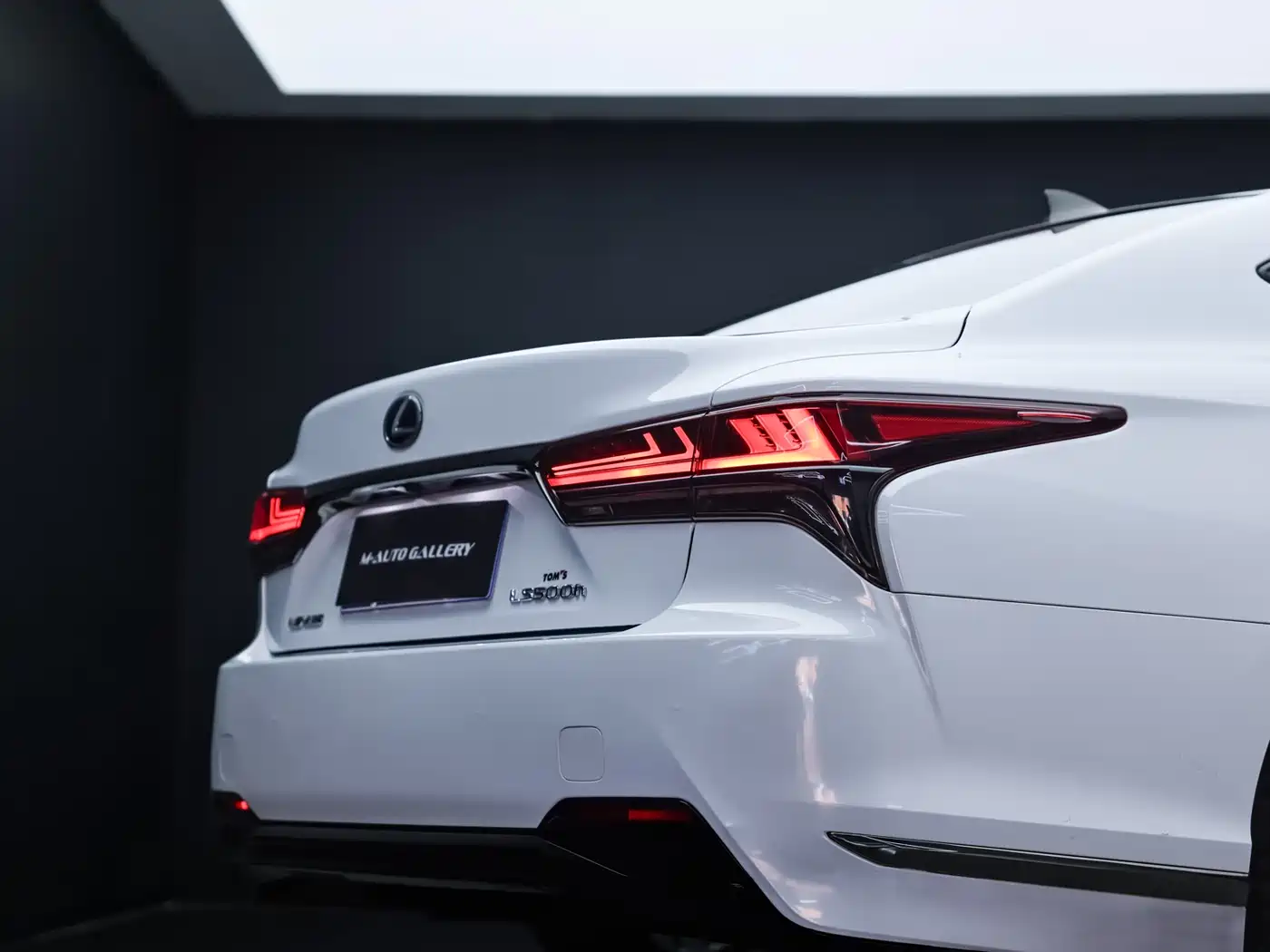 Lexus LS 2018 500h F SPORT China V фото 26
