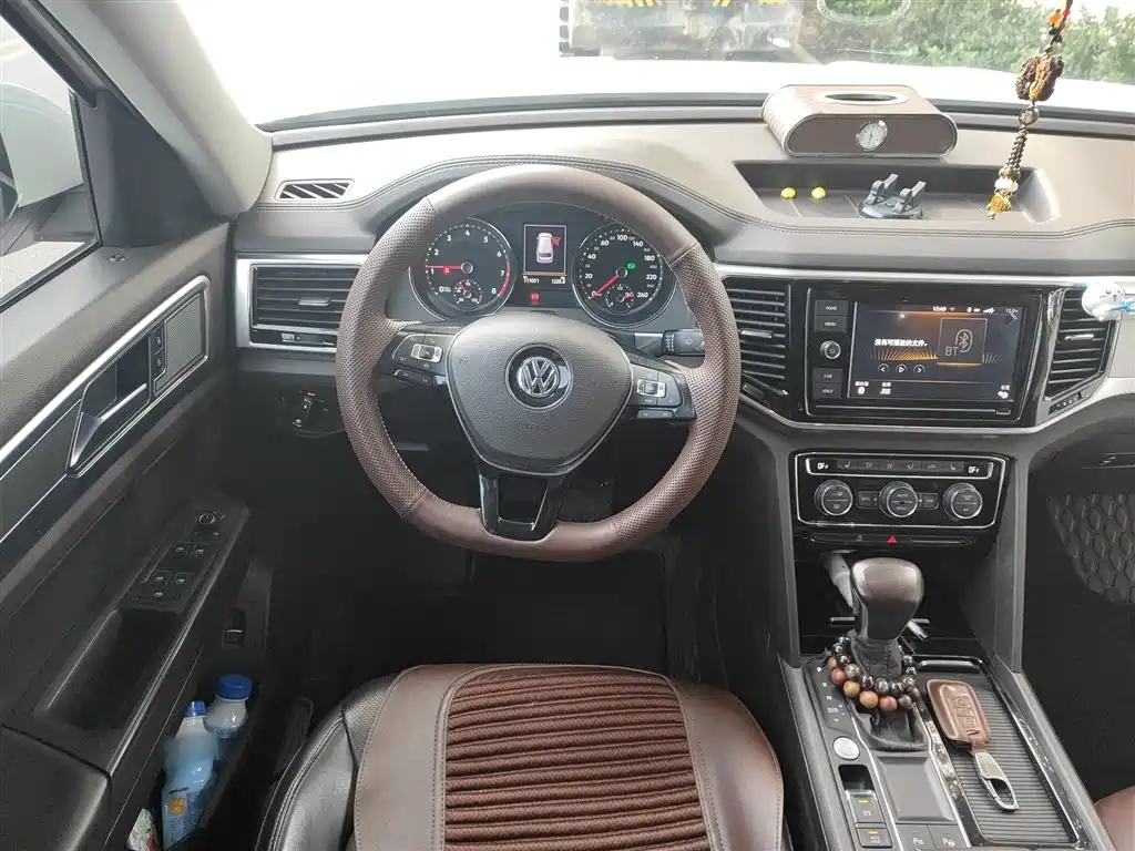 Volkswagen Teramont 2019 330TSI 2WD Luxury China VI фото 3