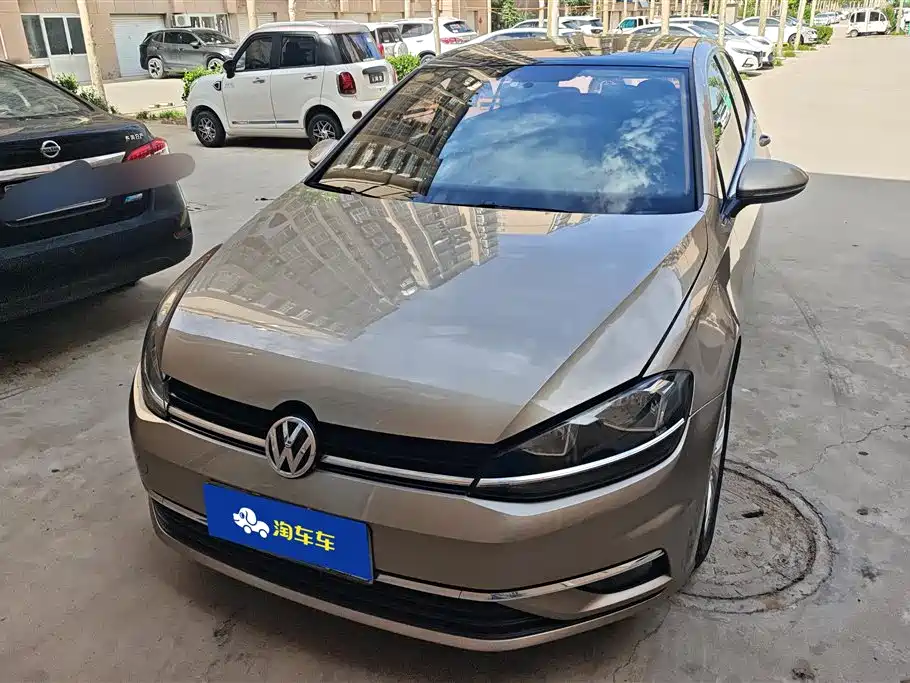 Volkswagen Golf 2018 1.6L Automatic Comfort фото 2