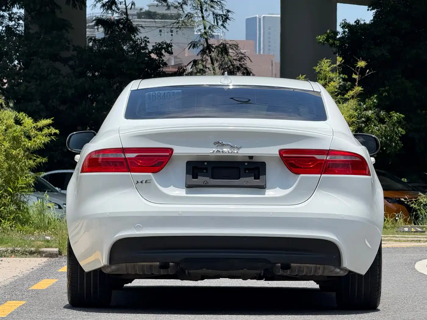 Jaguar XE 2015 2.0T 200PS R-Sport фото 7