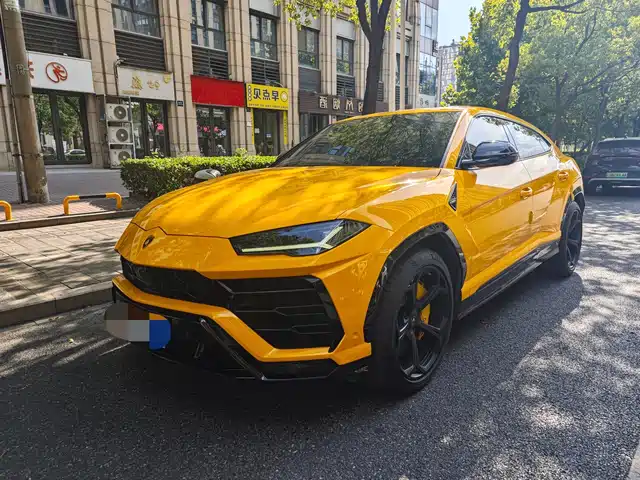  Lamborghini Urus 2018 4.0T V8