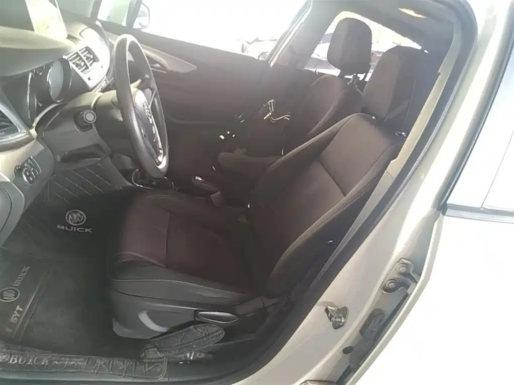 Buick Encore 2014 1.4T Manual 2WD Urban Progressive фото 15