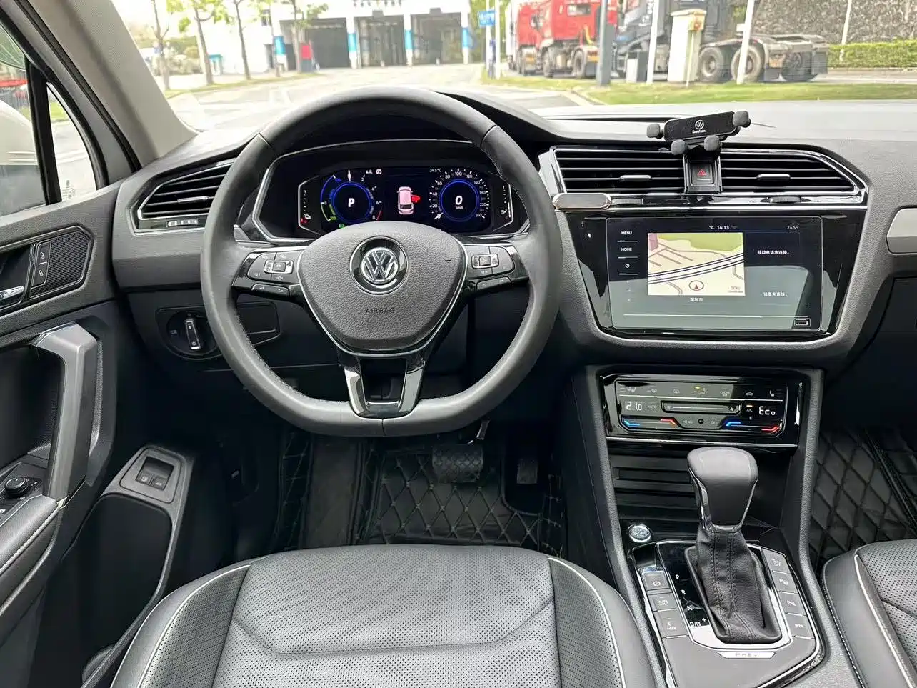 Volkswagen Tiguan L PHEV 2020 430PHEV Plug-in Hybrid Flagship Edition фото 4