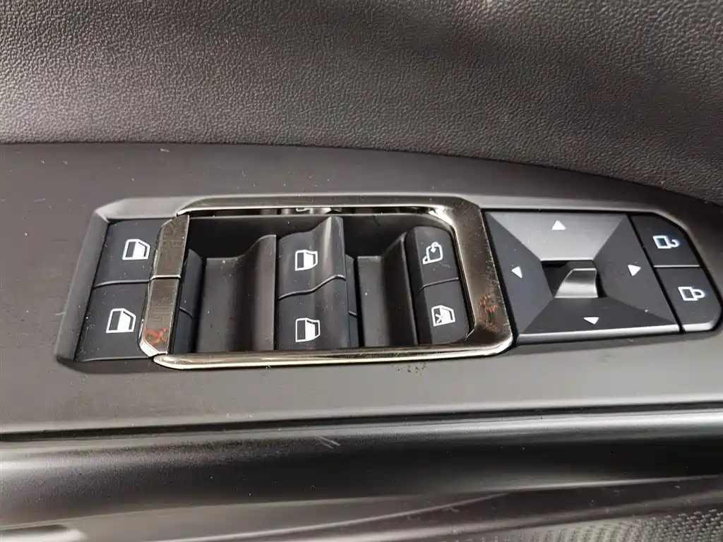 FORD EVOS