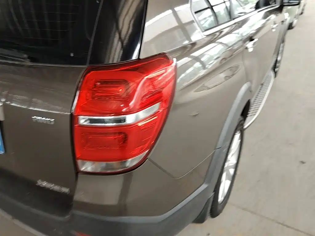 Chevrolet Captiva 2017 2.4L 4WD Flagship Edition 7-Seater фото 8