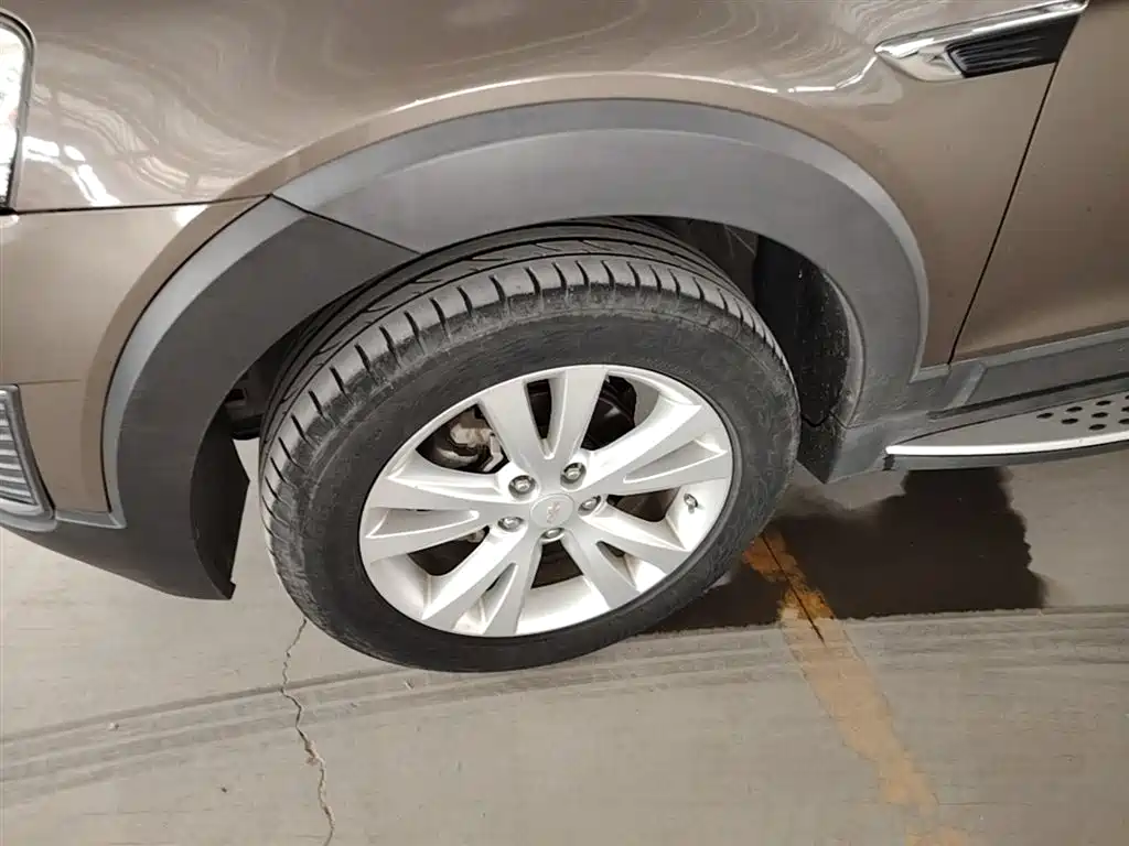 Chevrolet Captiva 2017 2.4L 4WD Flagship Edition 7-Seater фото 23