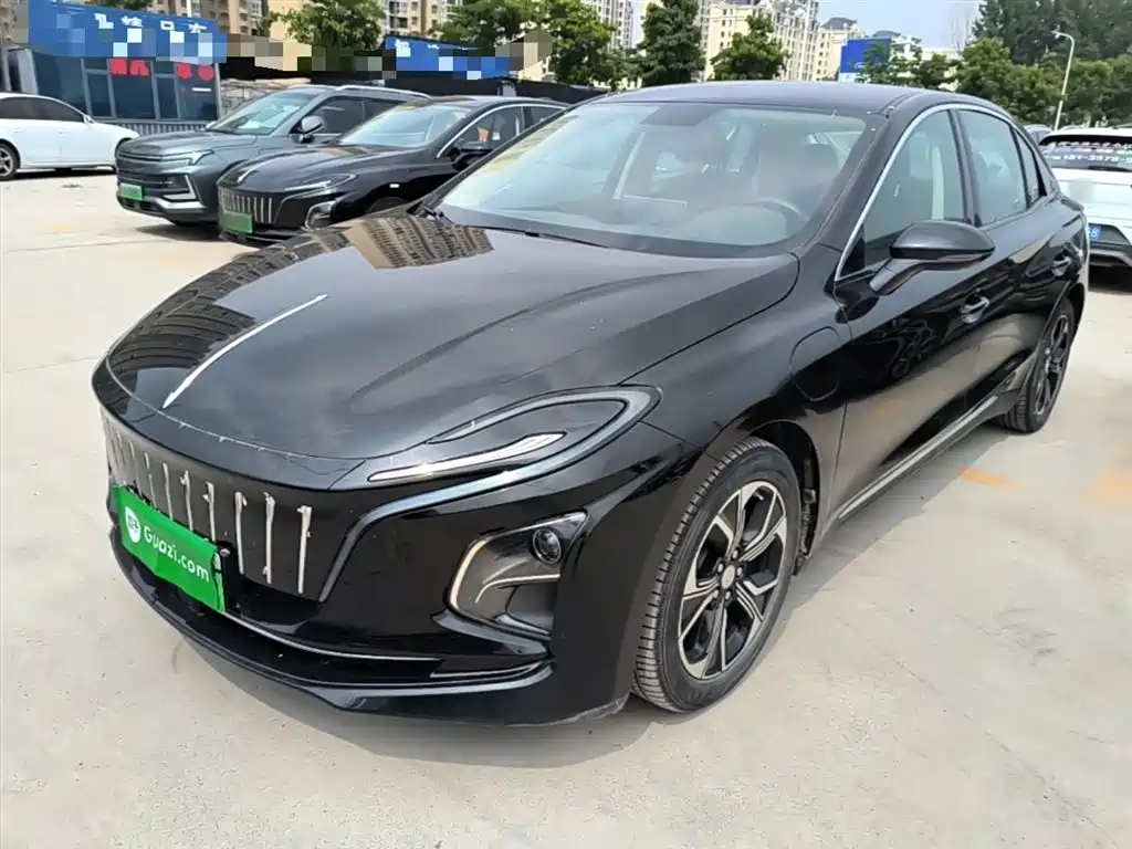 Hongqi E-QM5 2023 Facelift Basic Travel Edition