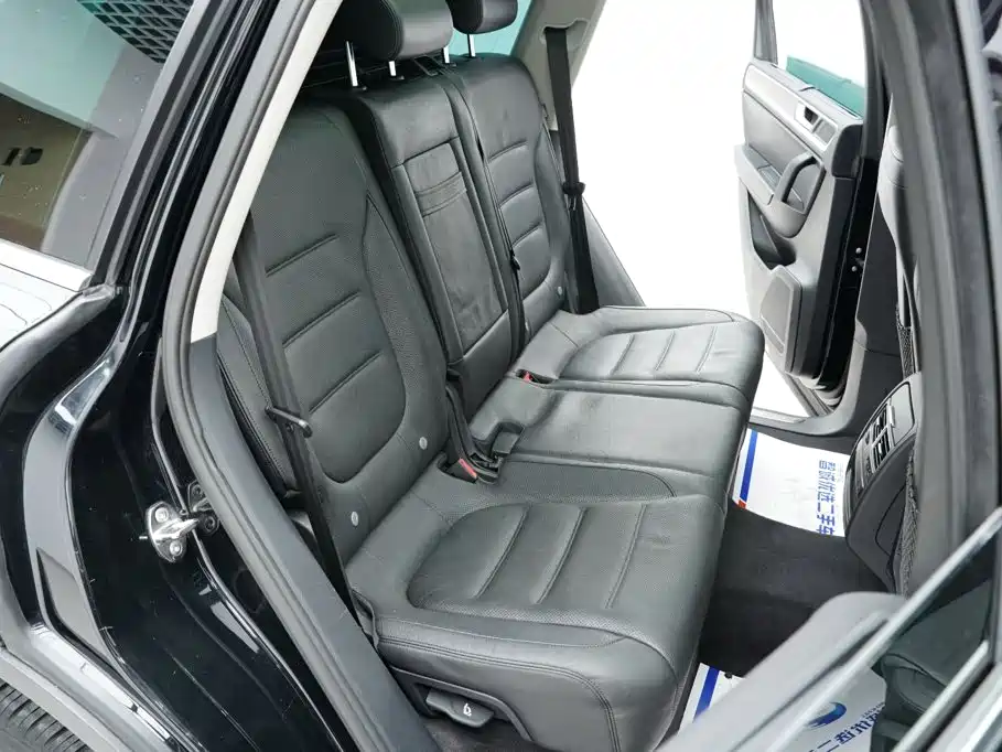 Volkswagen Touareg 2013 2011 3.0TSI Hybrid