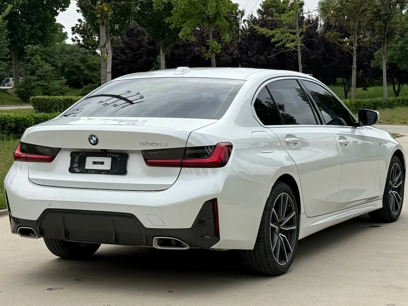 BMW 3 Series 2024 320Li M Sport Package фото 16