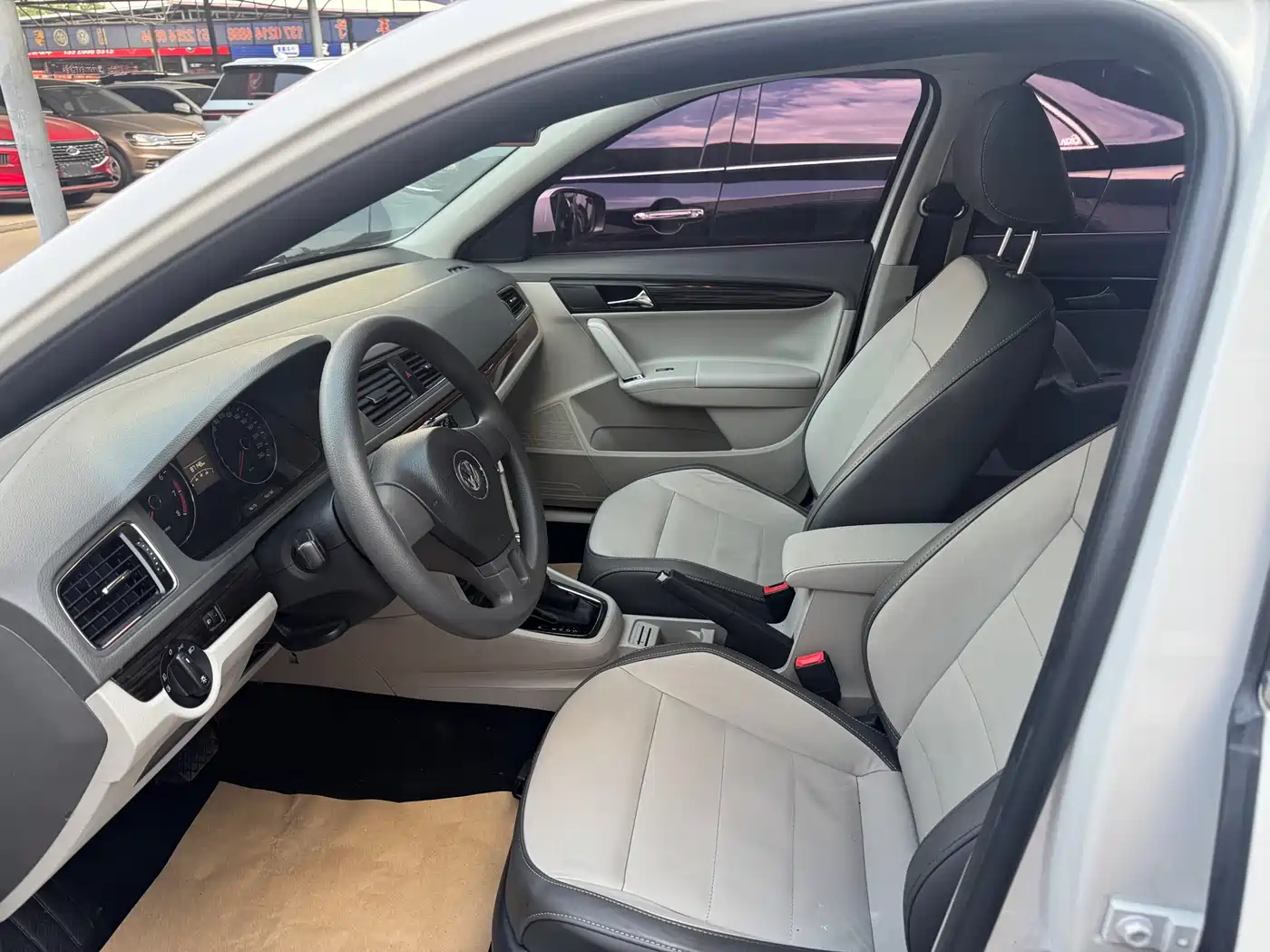 Volkswagen Lavida Tour 2013 1.4TSI Automatic Comfort фото 7