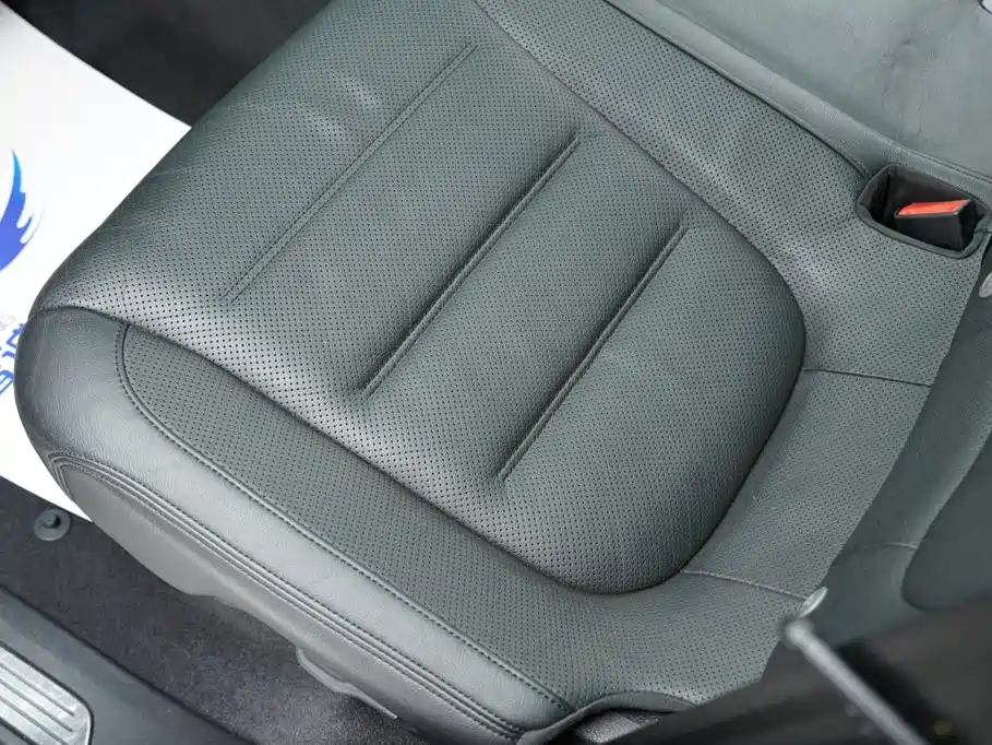 Volkswagen Touareg 2013 2011 3.0TSI Hybrid
